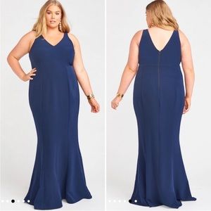 Elegant Navy Blue Evening Gown